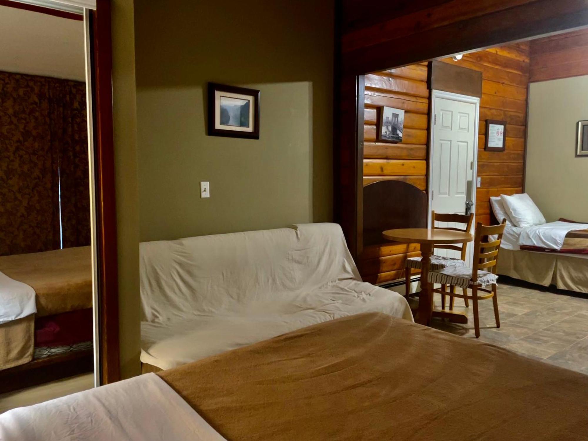 Merritt Lodge エクステリア 写真