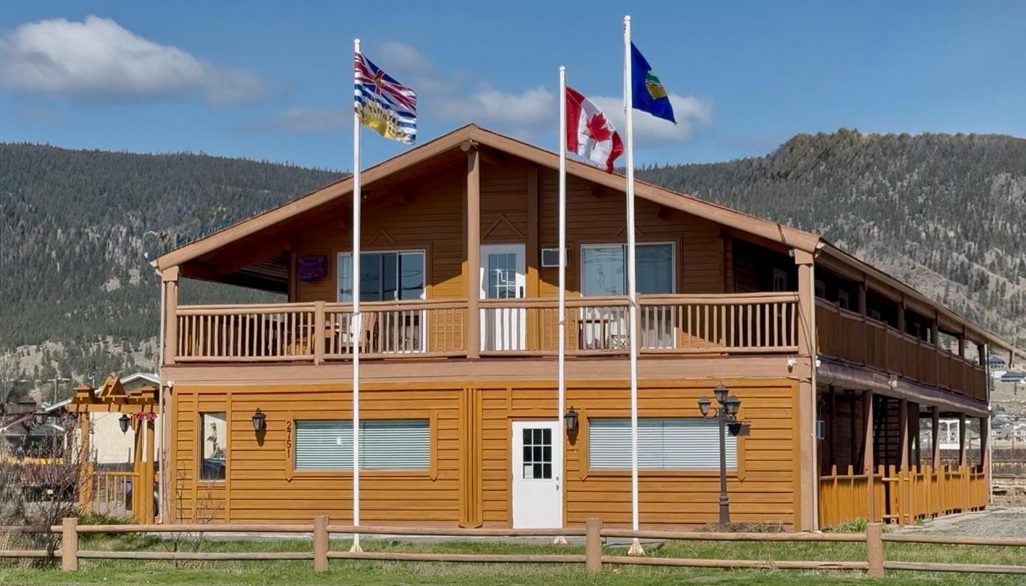 Merritt Lodge エクステリア 写真